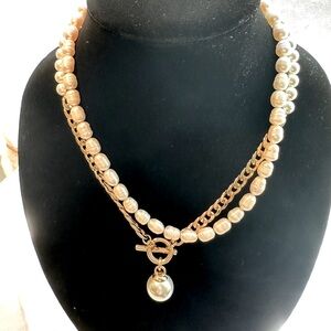 Nordstrom Gold and Cream Pearl Necklace